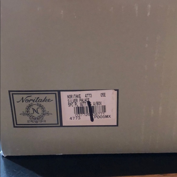 Noritake 5piece setting. Silver Palace Pattern - Picture 4 of 6